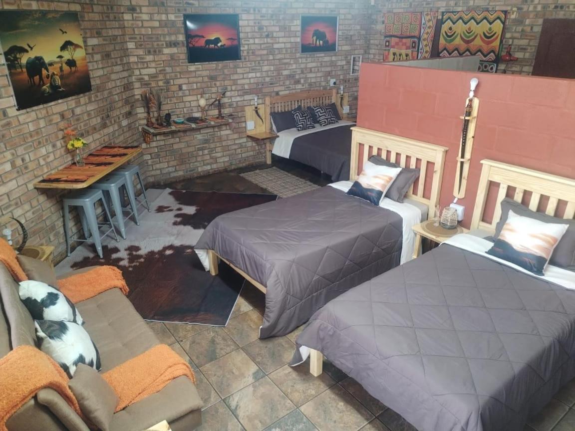 2K City Studios Not Self Catering Graskop Exterior photo
