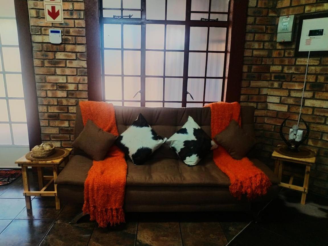 2K City Studios Not Self Catering Graskop Exterior photo